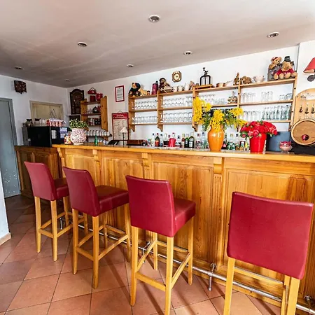 Restaurant La Source Hotell Allos