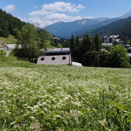 Restaurant La Source Hotell Allos