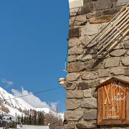 Restaurant La Source Hotel 2*